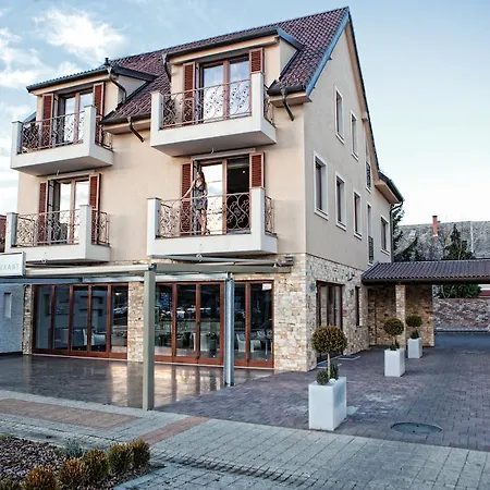 Hotel Mirage